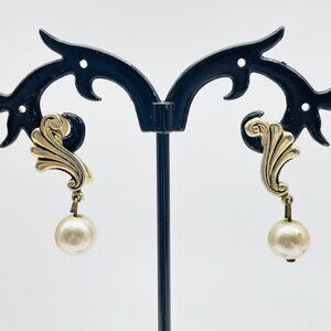 Vintage Screw Back Earrings Gold Tone Faux Pearl Drop Bridal Wedding Gift